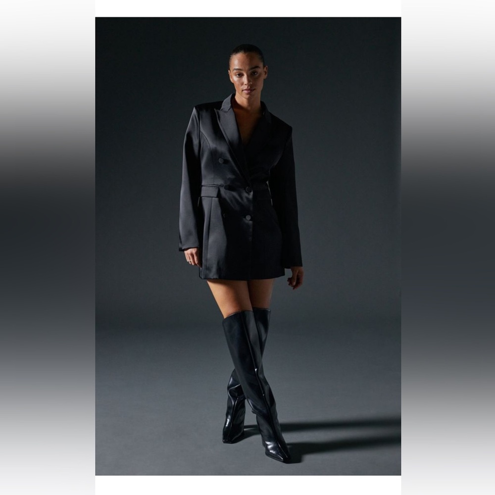 H&M Fitted Suit Jacket Dress - XL